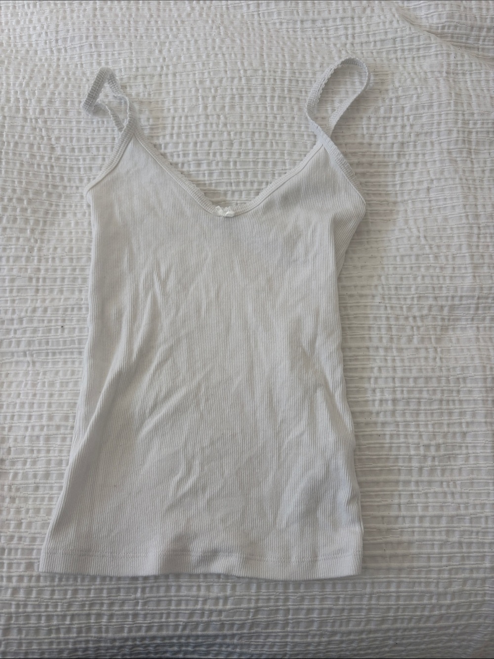Aritzia White Ribbed Camisole Tank Top - Classic Women's Layering Tee